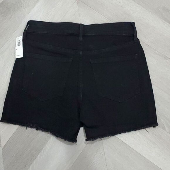 Old Navy, High Rise,  Womans, Black, button front Shorts, NWT, Size 6 - Picture 4 of 5